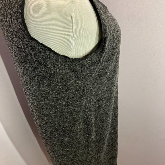 Kenneth Cole  Sequin Dress, Mint Condition, Size 6 - Picture 7 of 12